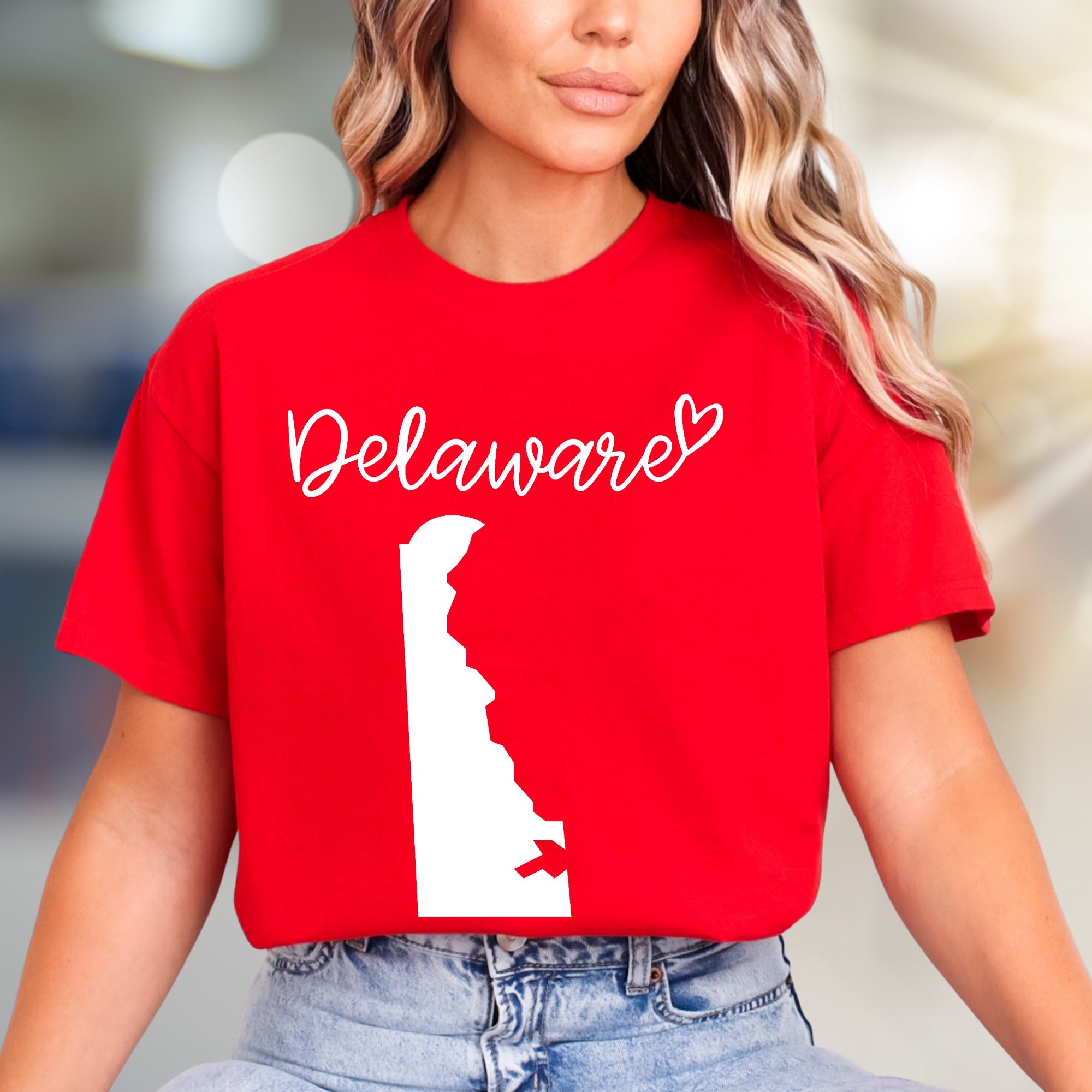 "Delaware" State Map Graphic Tee, a Hometown Pride Pick for Residents & Fans