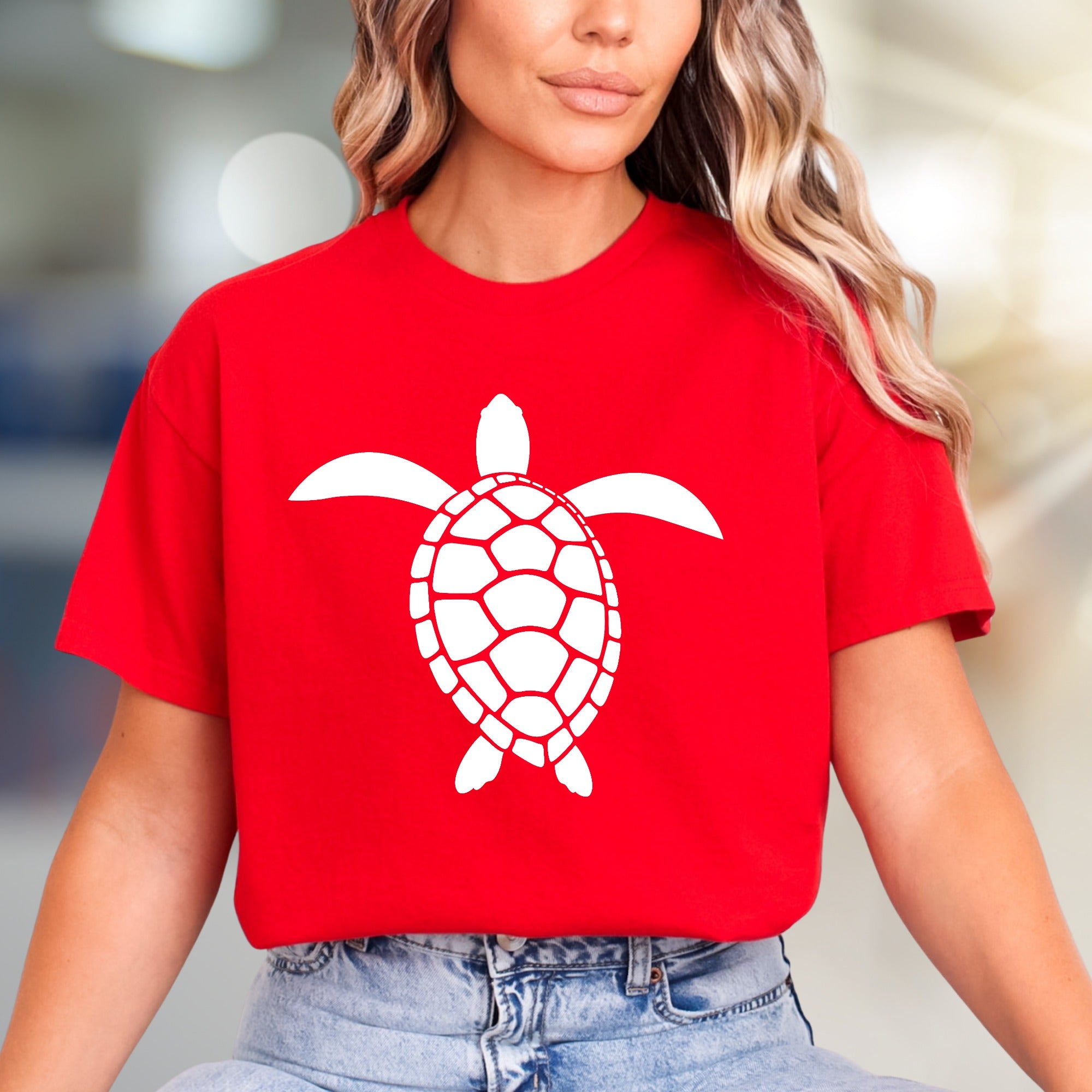 Minimalist Sea Turtle Graphic Tee, a Ocean-Inspired Pick for Nature Lovers