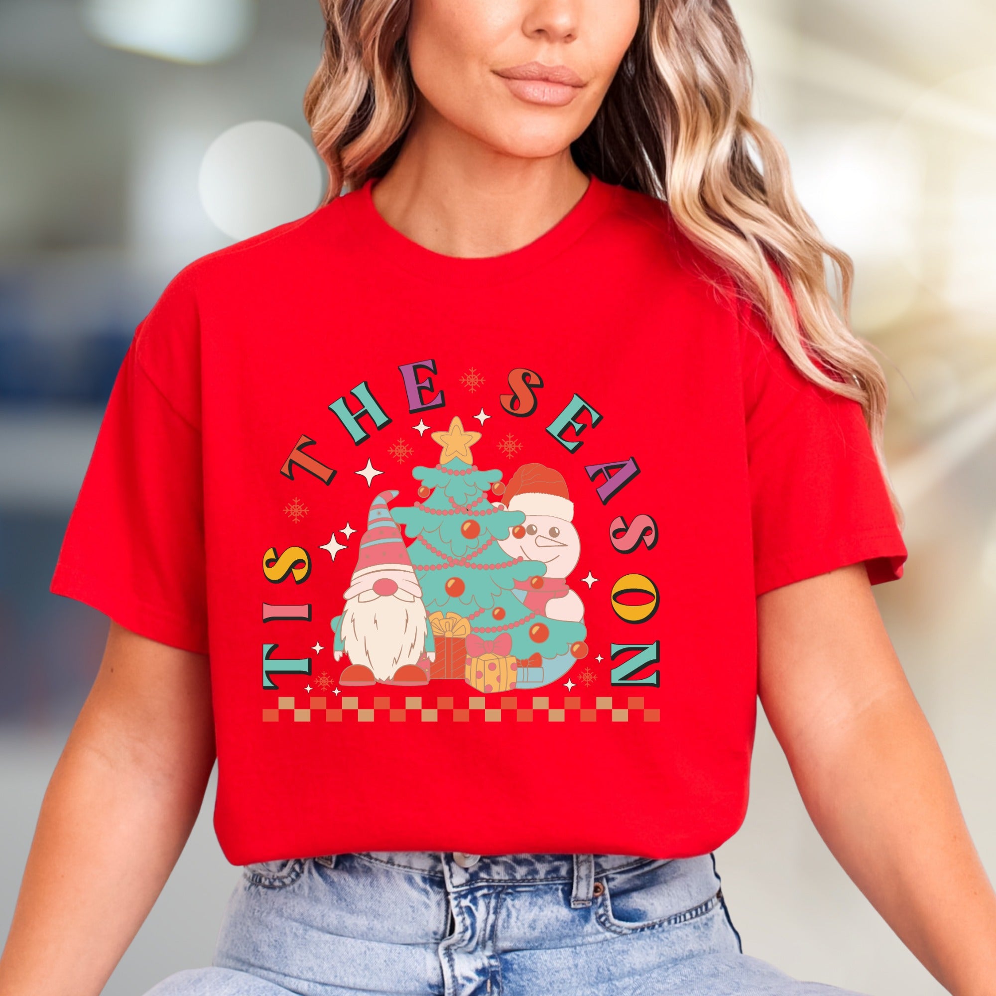 "Tis The Season" Retro Christmas Graphic Tee, a Festive Pick for Holiday Lovers