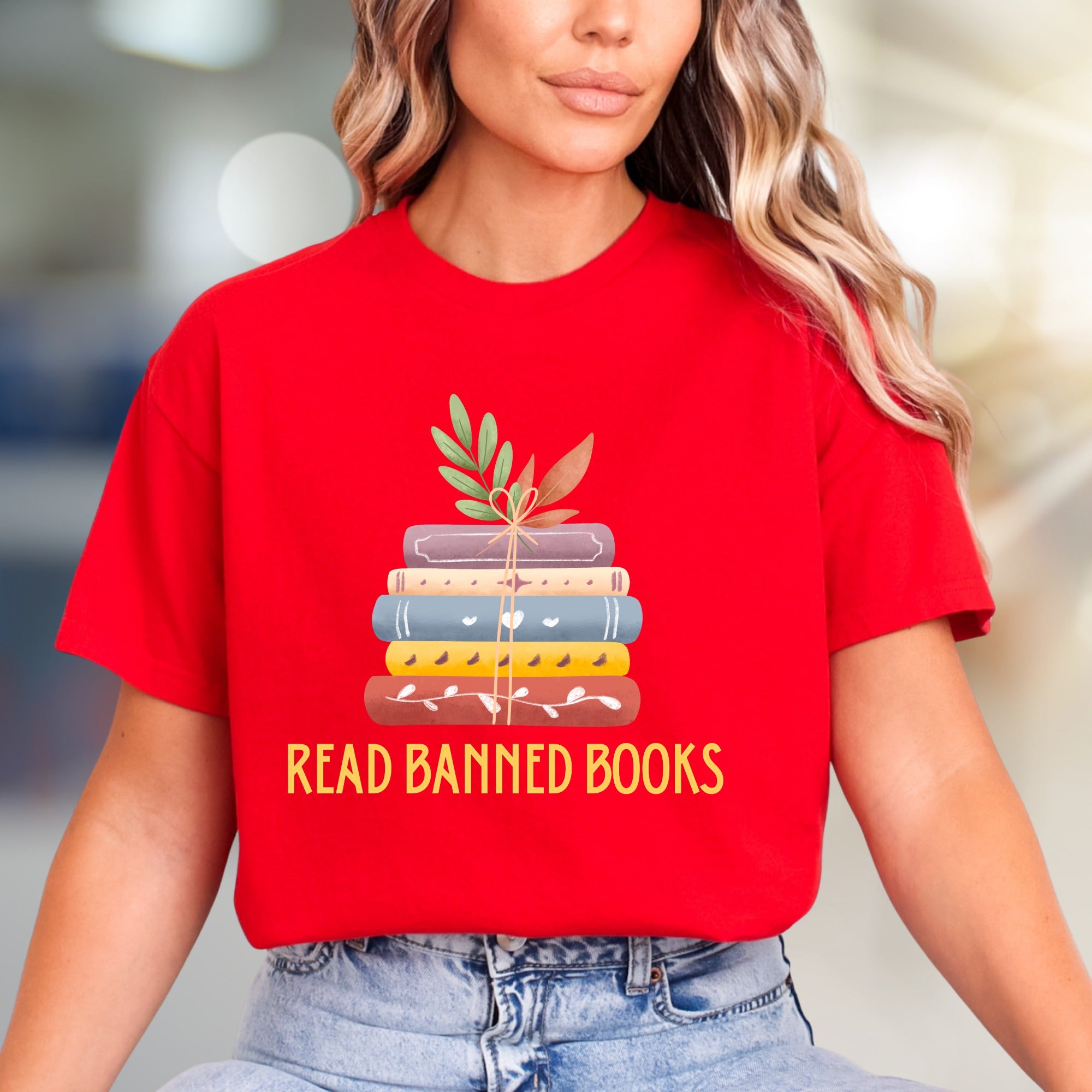 "Read Banned Books" Literary Graphic Tee, A Statement Pick for Avid Readers