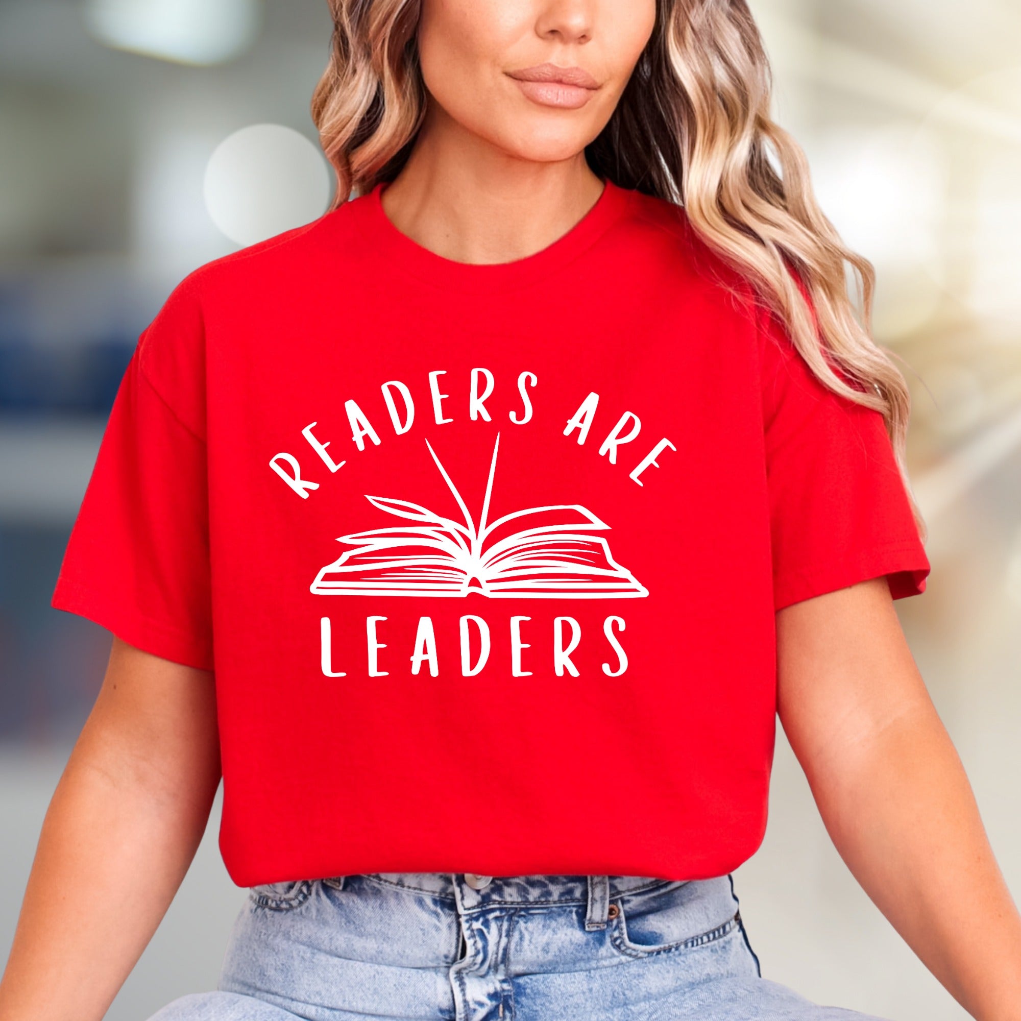 "Readers Are Leaders" Book Lover Graphic Tee, a Literary Pick for Intellectuals