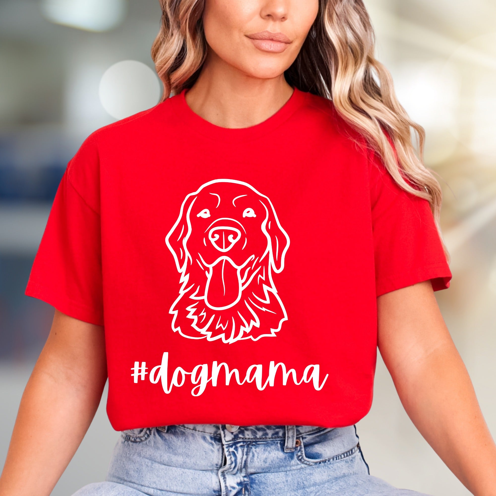 "#dogmama" Golden Retriever Graphic Tee, a Pet Lover's Statement Piece