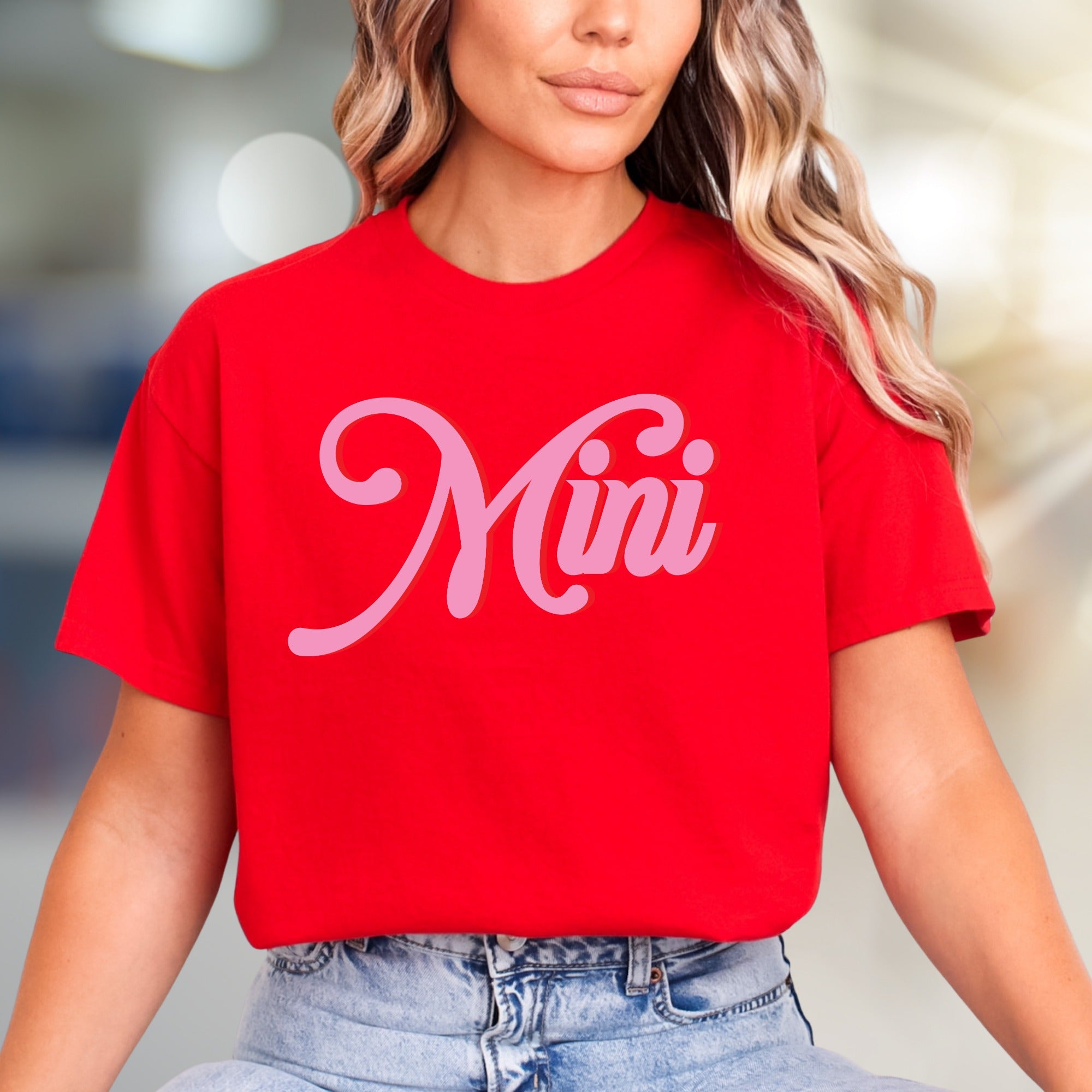 "Mini" Retro Script Graphic Tee, a Sweet Style Pick for Trendy Individuals