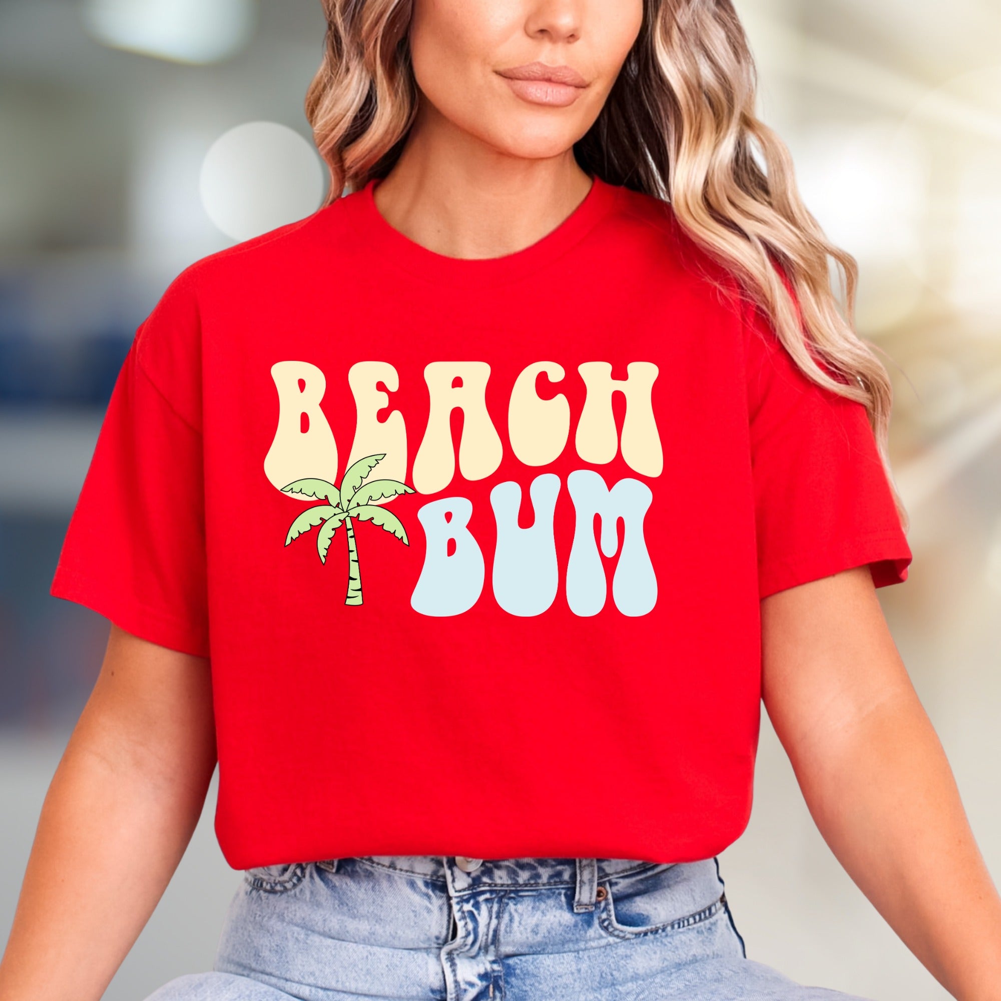 "Beach Bum" Retro Palm Graphic Tee, a Laid-Back Summer Pick for Vacationers