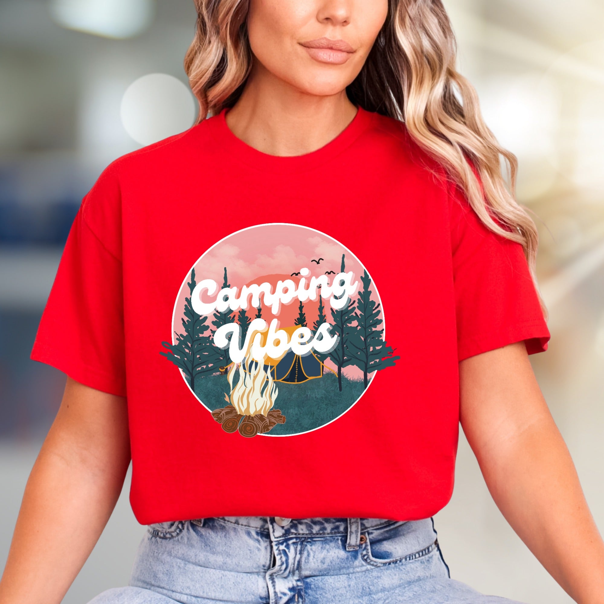 "Camping Vibes" Outdoor Graphic Tee, a Nature-Inspired Pick for Adventurers